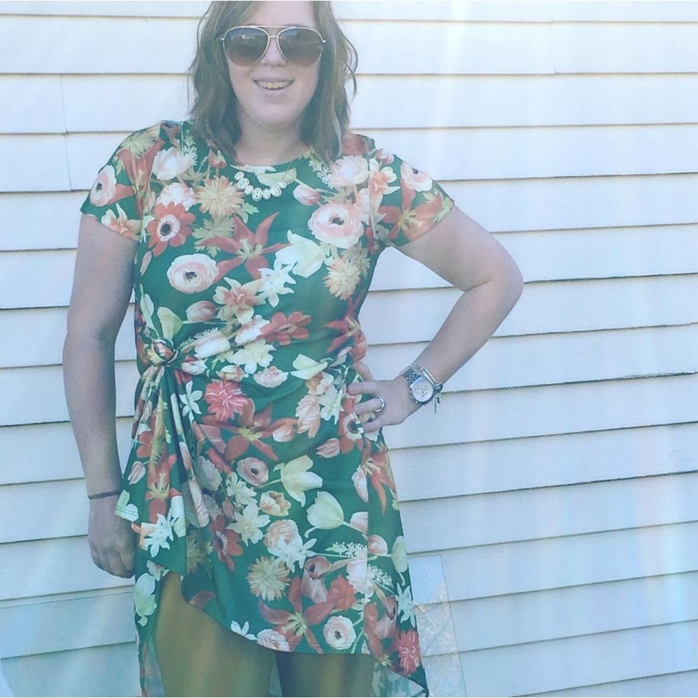 Beautiful green floral‎ Carly Dress
